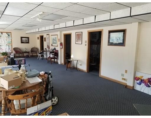 824 Taunton Ave, Seekonk, MA 02771